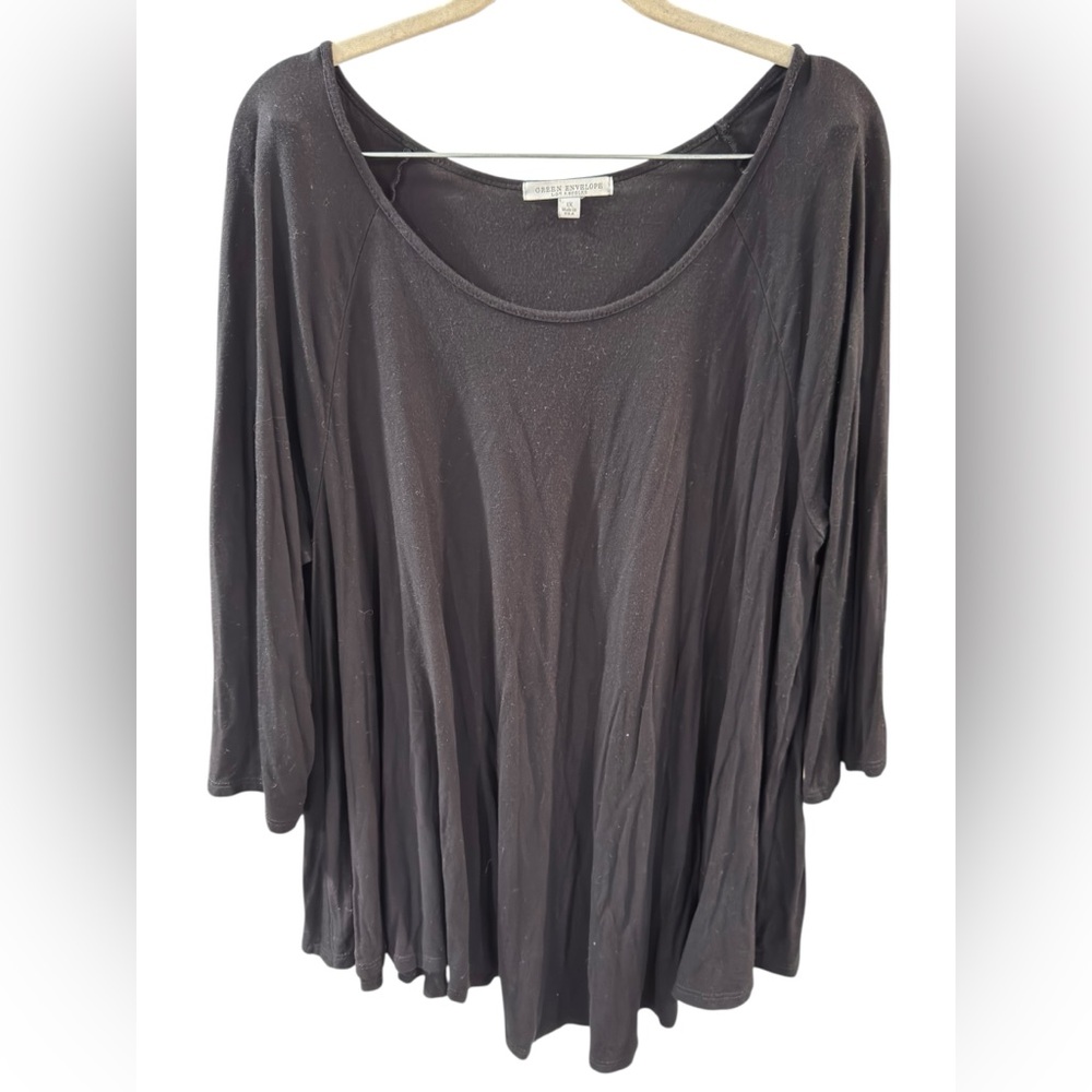✨ 5/$30 ✨ Green Envelope Charcoal Long Sleeve Top